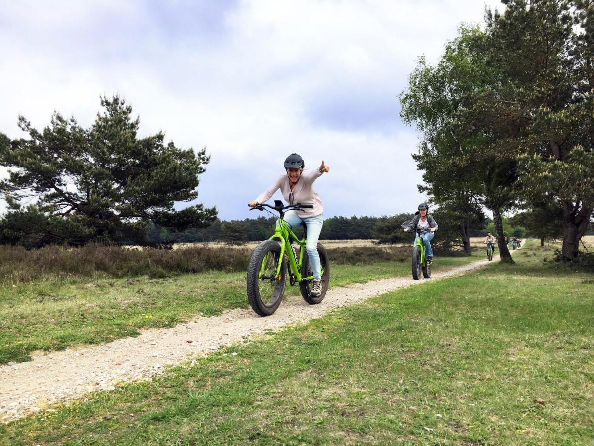 Chalet Op De Veluwe # Berk Putten Esterno foto