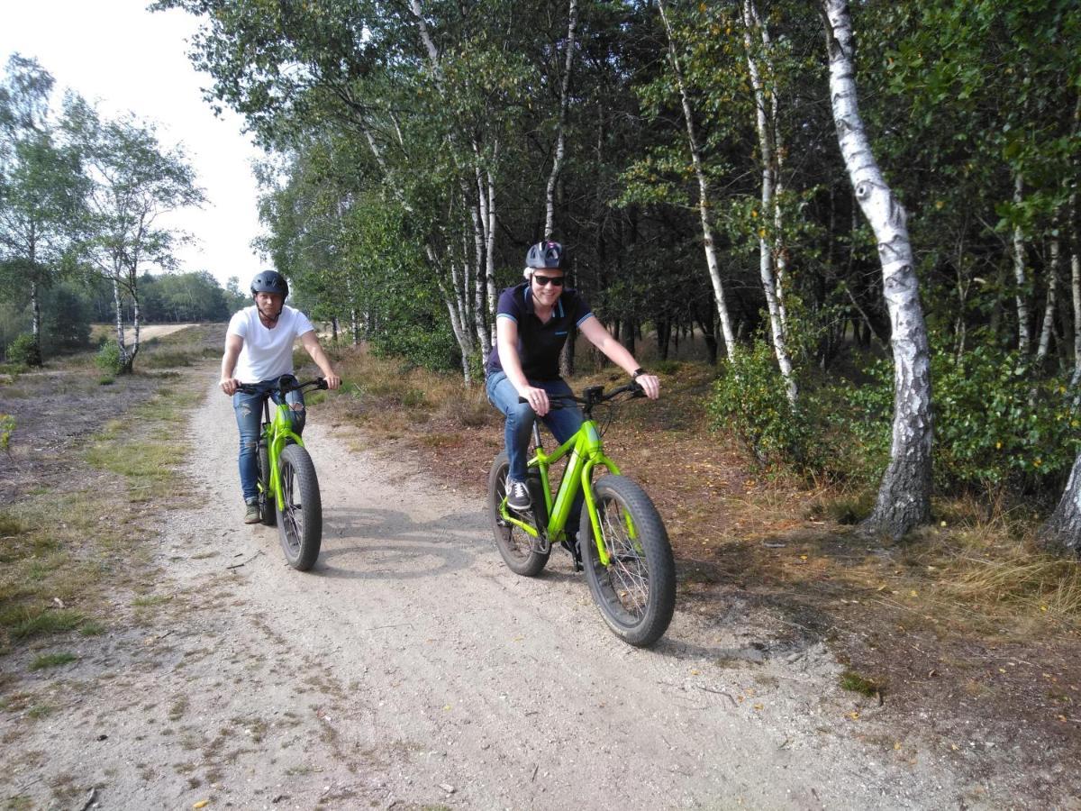 Chalet Op De Veluwe # Berk Putten Esterno foto